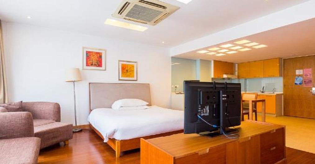 Gloria Plaza Hotel Kangqiao Шанхай Екстериор снимка