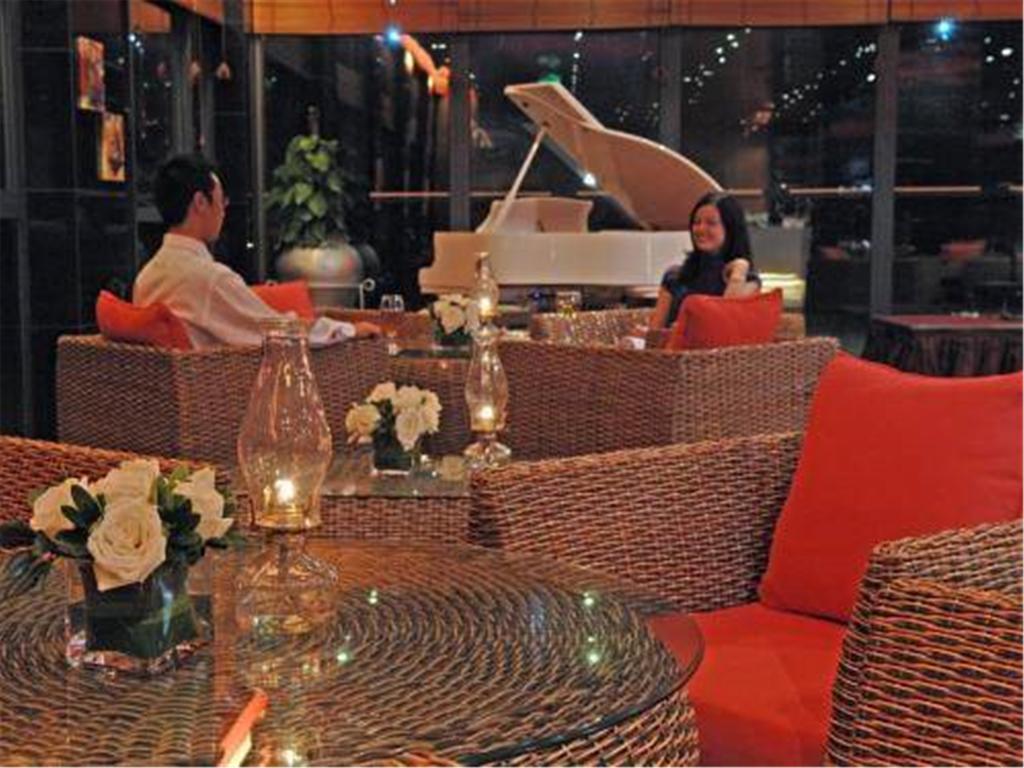 Gloria Plaza Hotel Kangqiao Шанхай Ресторант снимка