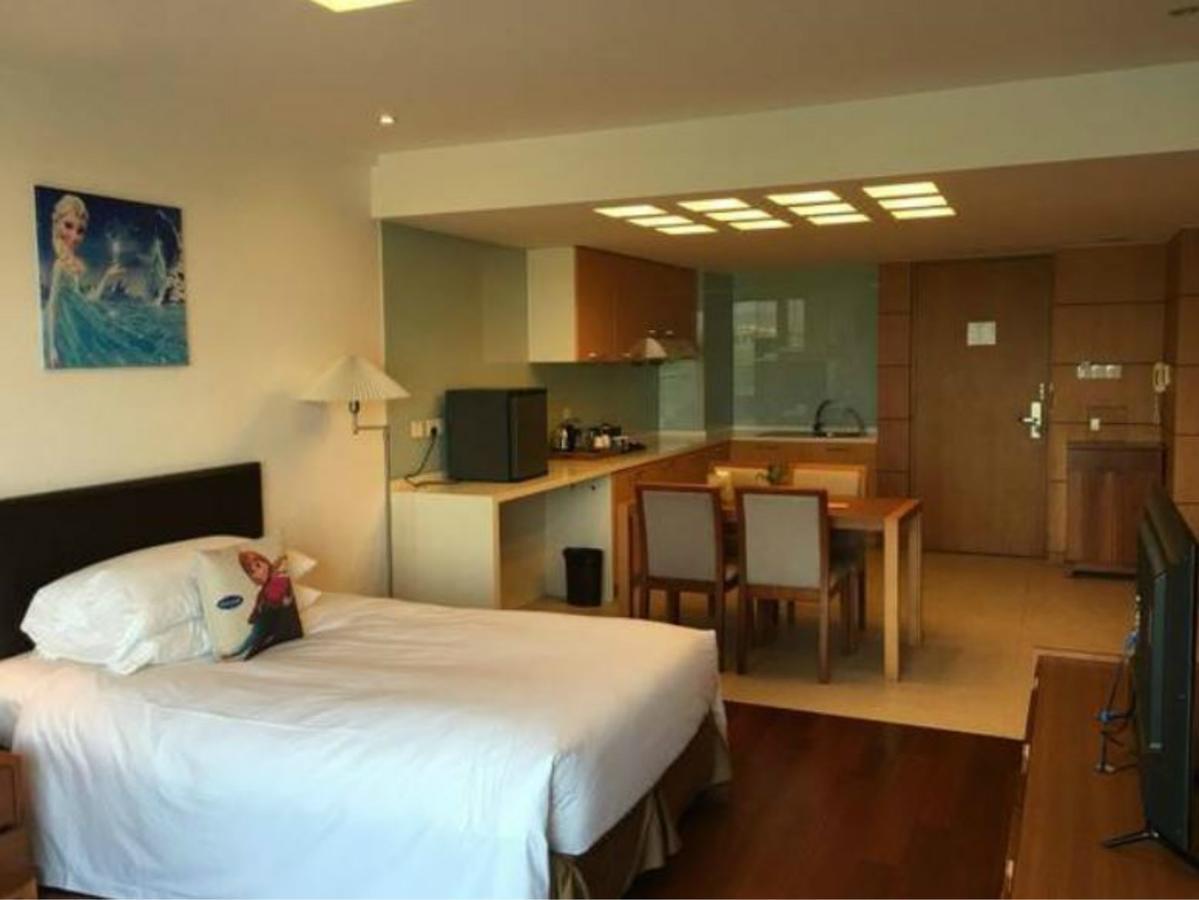Gloria Plaza Hotel Kangqiao Шанхай Екстериор снимка