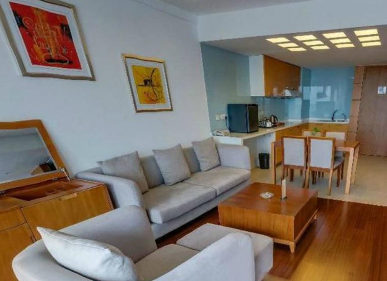 Gloria Plaza Hotel Kangqiao Шанхай Екстериор снимка