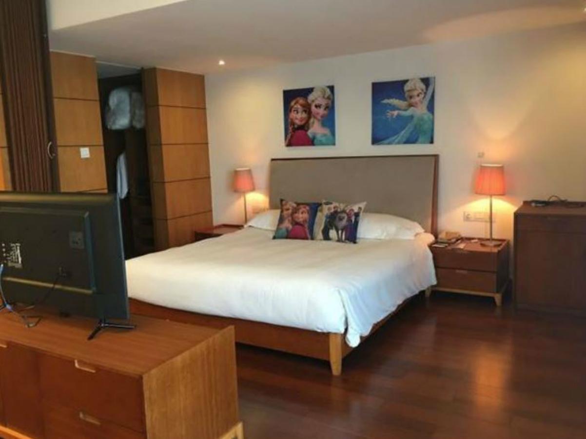 Gloria Plaza Hotel Kangqiao Шанхай Екстериор снимка