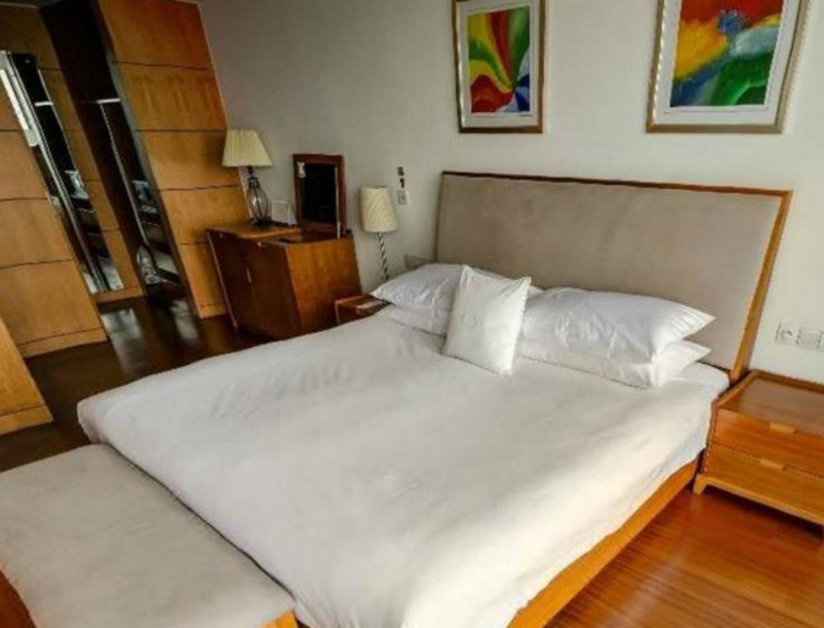 Gloria Plaza Hotel Kangqiao Шанхай Екстериор снимка